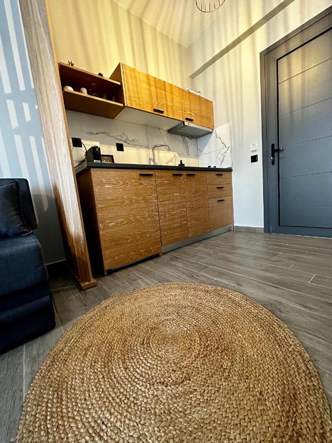 Thea Comfy Living Aparthotel Vrasná Kültér fotó