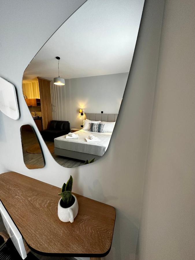 Thea Comfy Living Aparthotel Vrasná Kültér fotó