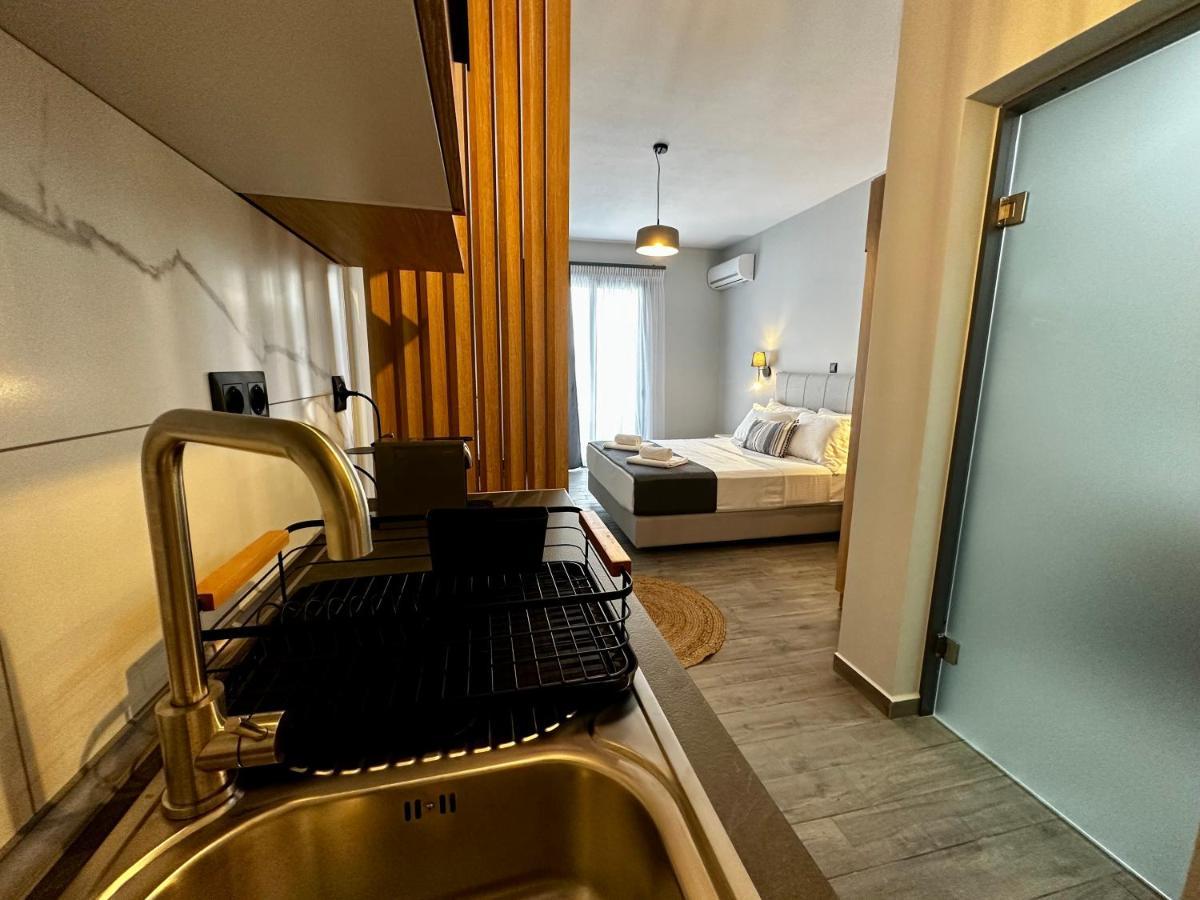 Thea Comfy Living Aparthotel Vrasná Kültér fotó